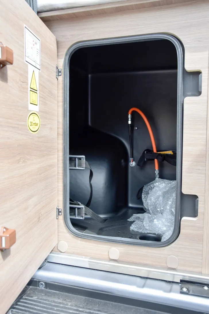Fahrzeugbild Carado CV600 pro+*Schwenkbad* #34