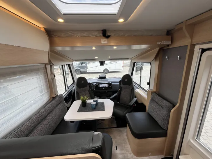 Fahrzeugbild Hymer B-MC I 600 BlackLine *Arktis*Autarkie*Solar* #15