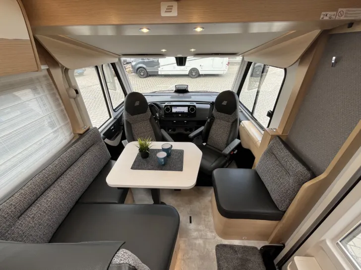 Fahrzeugbild Hymer B-MC I 600 BlackLine *Arktis*Autarkie*Solar* #24