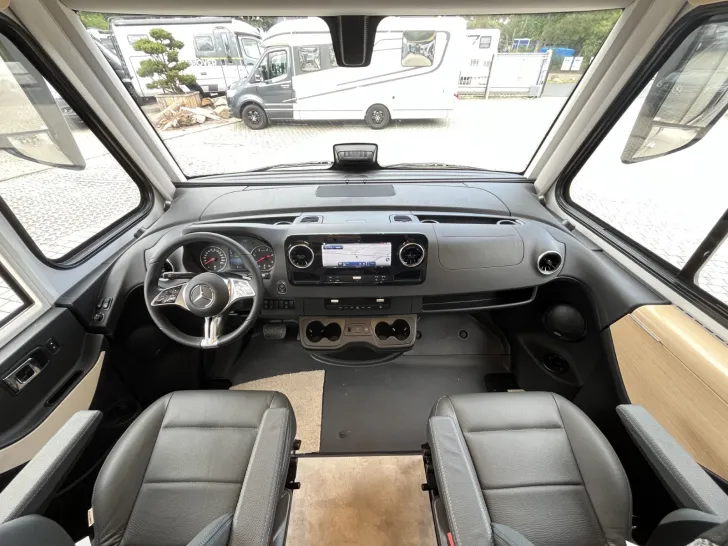 Fahrzeugbild Hymer B-MC I 600 BlackLine *Arktis*Autarkie*Solar* #26