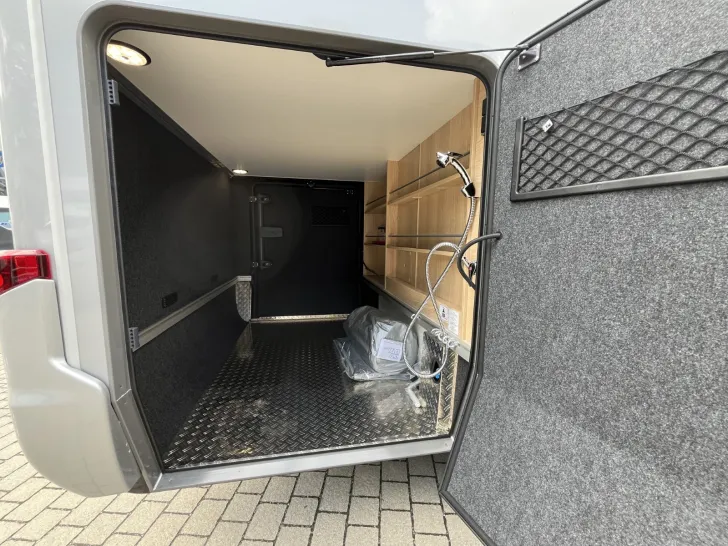 Fahrzeugbild Hymer B-MC I 600 BlackLine *Arktis*Autarkie*Solar* #31