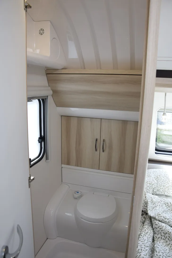 Fahrzeugbild Hobby De Luxe 460 UFe #26