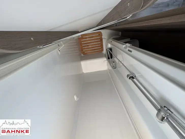 Fahrzeugbild Carado I 338 pro+ 180 PS, Automatik #12