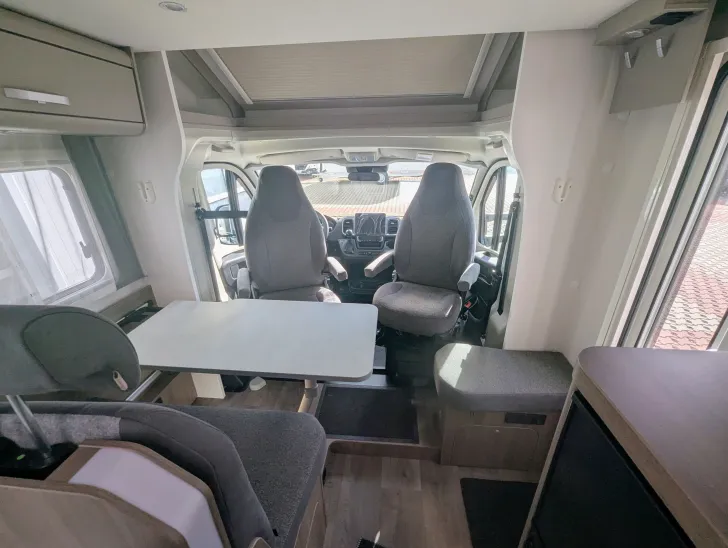 Fahrzeugbild Carado T 338 pro+ HUBBETT, AUTOMATIK, MJ26 #5