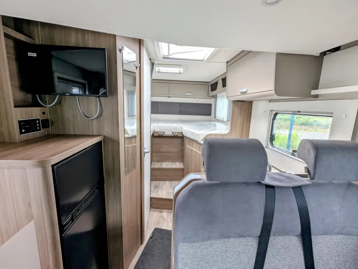 Fahrzeugbild Carado T 338 pro+ HUBBETT, AUTOMATIK, MJ26 #7