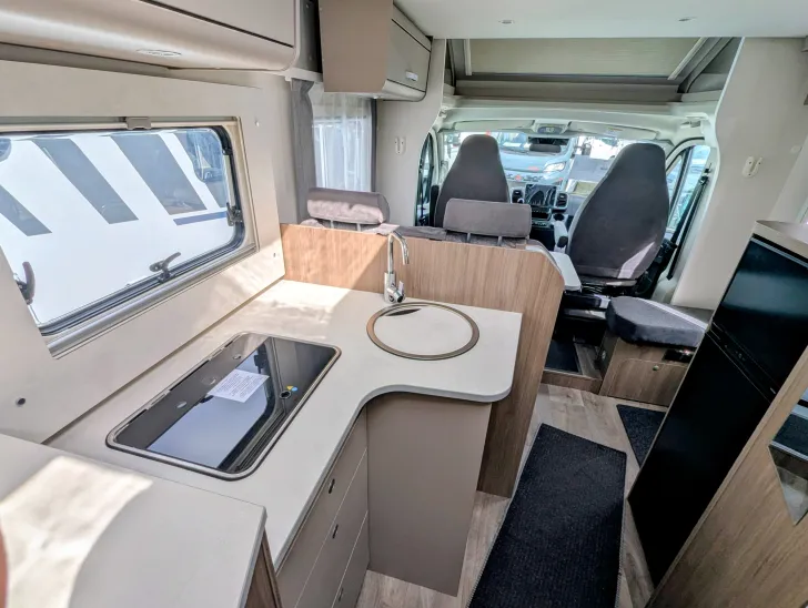 Fahrzeugbild Carado T 338 pro+ HUBBETT, AUTOMATIK, MJ26 #10