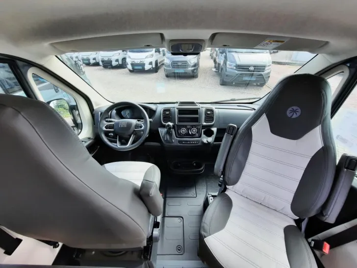 Fahrzeugbild Sunlight Camper Van CLIFF 640 Adventure Edition Verfüg./Sparen Sie 7.398,- € #17