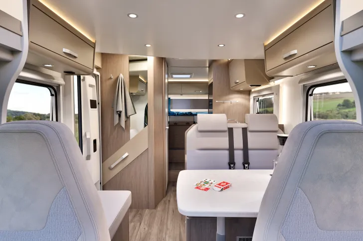 Fahrzeugbild Carado T448 pro+ *Hubbett* #14