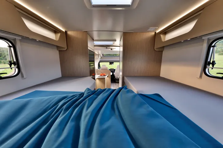 Fahrzeugbild Carado T448 pro+ *Hubbett* #23