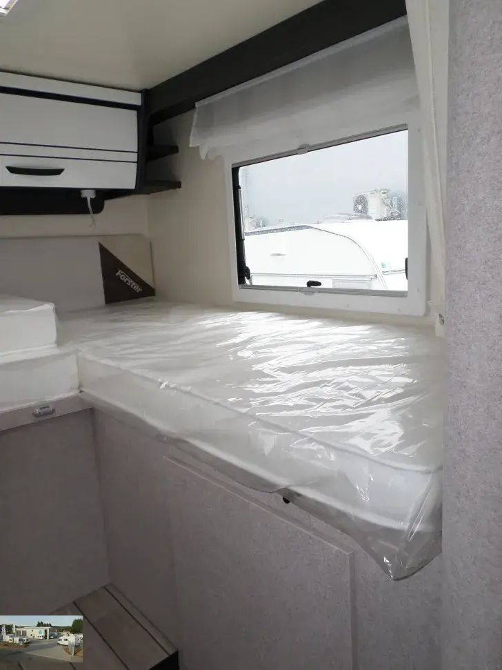 Fahrzeugbild Forster T 699 EB Modell 2026  Einzelb./ Hubbett #17