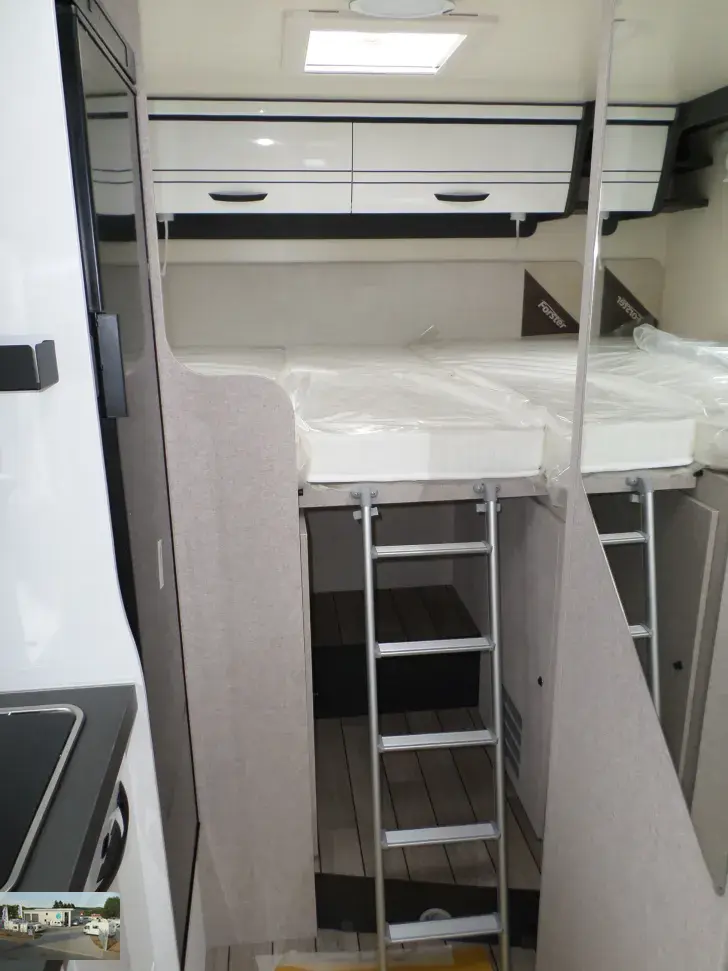 Fahrzeugbild Forster T 699 EB Modell 2026  Einzelb./ Hubbett #25