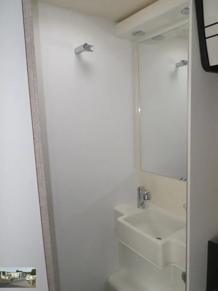 Fahrzeugbild Forster T 699 EB Modell 2026  Einzelb./ Hubbett #27