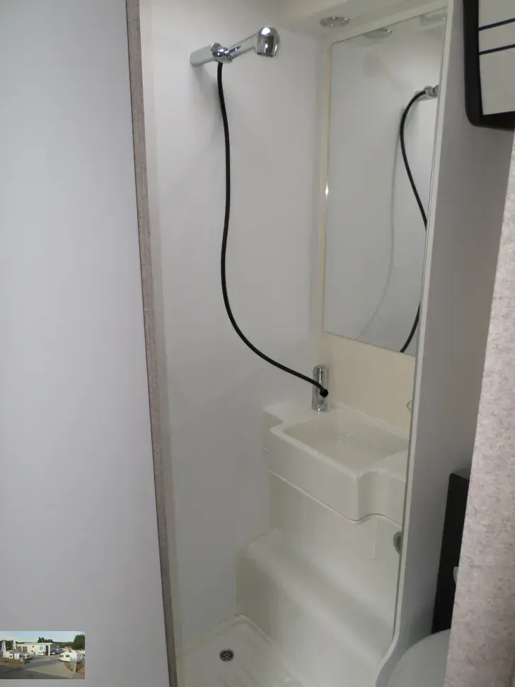 Fahrzeugbild Forster T 699 EB Modell 2026  Einzelb./ Hubbett #28