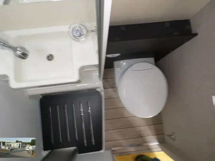 Fahrzeugbild Forster T 699 EB Modell 2026  Einzelb./ Hubbett #31