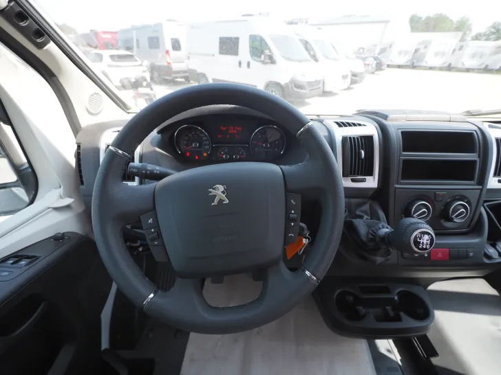 Fahrzeugbild Pössl Summit 540, Duo Control, 2. Batt., 5. Sitzplatz #21