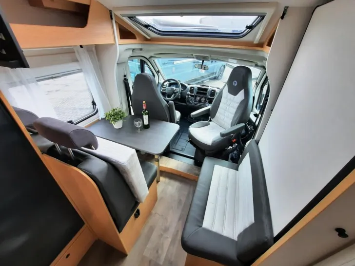 Fahrzeugbild Sunlight V 67S ADVENTURE EDITION Verfüg. /Sparen Sie 4.265,- € #7