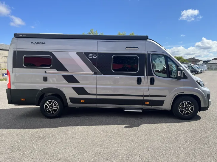 Fahrzeugbild Adria Twin 640 SGX 60 Years - Jubiläumsmodell - Automatik #7