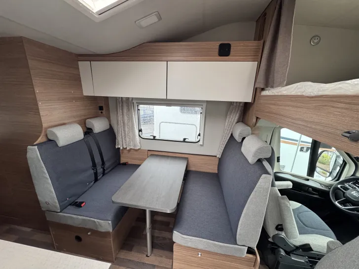 Fahrzeugbild Weinsberg CaraHome 650 DG #6