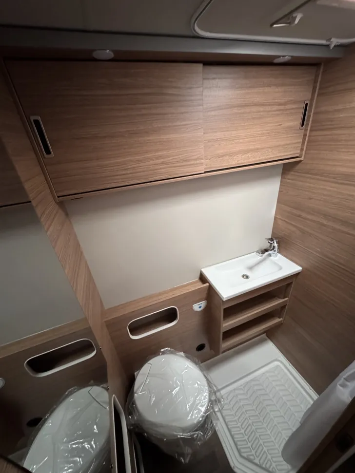 Fahrzeugbild Weinsberg CaraHome 650 DG #13
