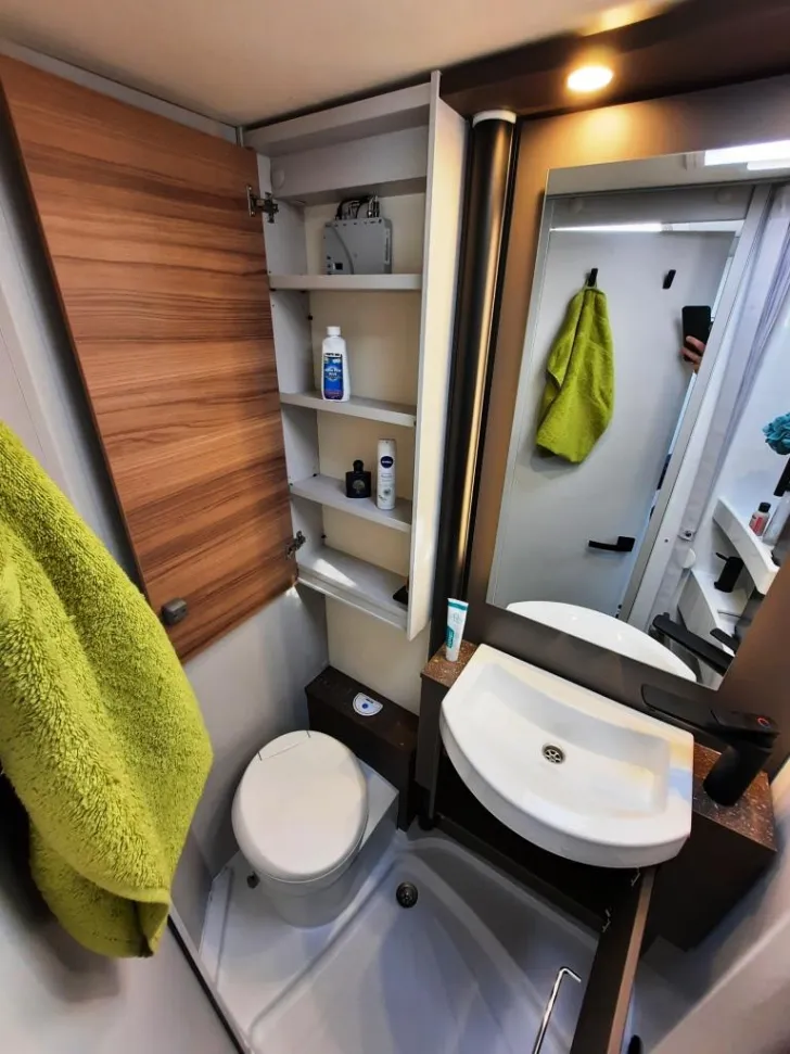 Fahrzeugbild Bürstner B66 690 TD Verfüg./SAT/Markise/Rüfa #20