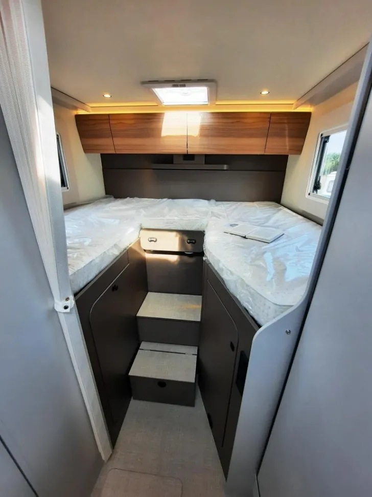 Fahrzeugbild Bürstner B66 690 TD Verfüg./SAT/Markise/Rüfa #10