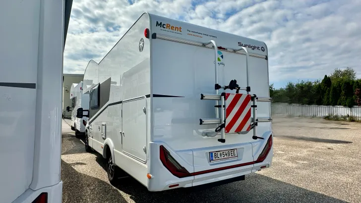 Frontal Hinten Sunlight A 70