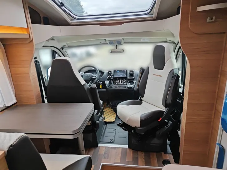 Fahrzeugbild Weinsberg CaraCompact EDITION PEPPER 600 MEG TV LTE LITHIU #11