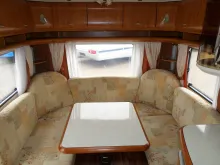 Fahrzeugbild Hobby Excellent 495 UFe Nr. 48 - franz. Bett, RSG #8