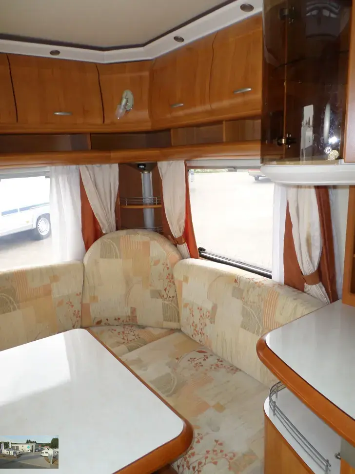 Fahrzeugbild Hobby Excellent 495 UFe Nr. 48 - franz. Bett, RSG #9