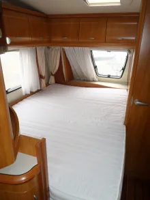 Fahrzeugbild Hobby Excellent 495 UFe Nr. 48 - franz. Bett, RSG #19