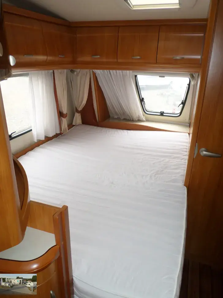 Fahrzeugbild Hobby Excellent 495 UFe Nr. 48 - franz. Bett, RSG #19