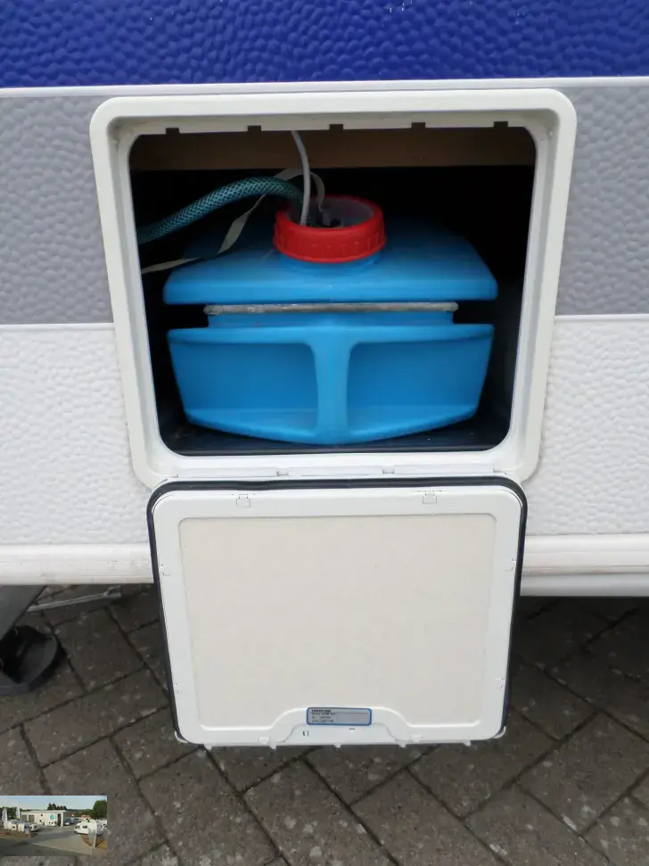 Fahrzeugbild Hobby Excellent 495 UFe Nr. 48 - franz. Bett, RSG #33
