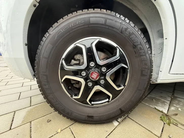 Fahrzeugbild Carado PRO CVE 601 #5