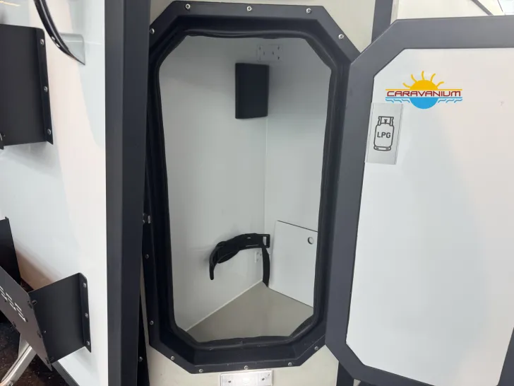 Fahrzeugbild Camppass CR 555 Aufstelldach Neuheit #11