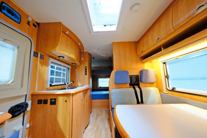 Fahrzeugbild Hobby A 615/Etagenbetten/Solara/Garage/dop.Boden #6