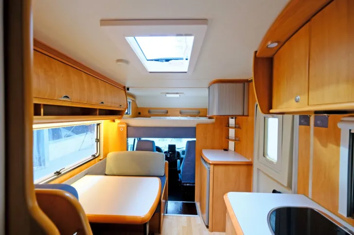 Fahrzeugbild Hobby A 615/Etagenbetten/Solara/Garage/dop.Boden #7