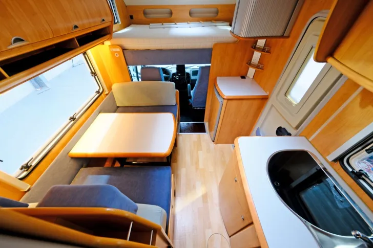 Fahrzeugbild Hobby A 615/Etagenbetten/Solara/Garage/dop.Boden #8