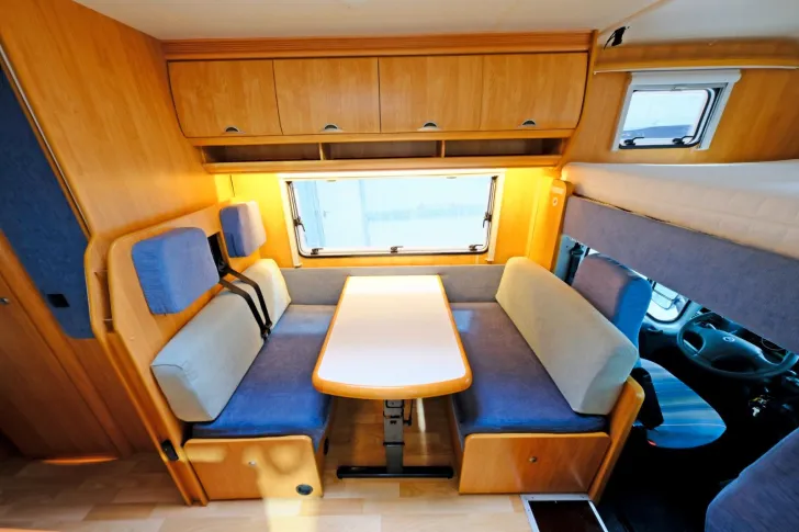 Fahrzeugbild Hobby A 615/Etagenbetten/Solara/Garage/dop.Boden #9