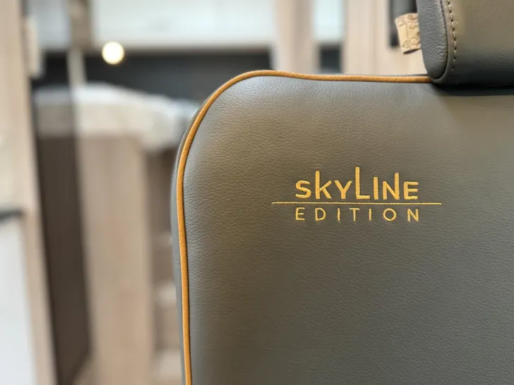 Fahrzeugbild Bürstner Lyseo Time Skyline Edition 690 G Kamera | Sat #25