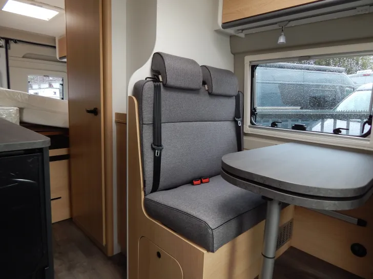 Fahrzeugbild Sunlight Camper Van CLIFF 640 Längsbetten+Markise #9