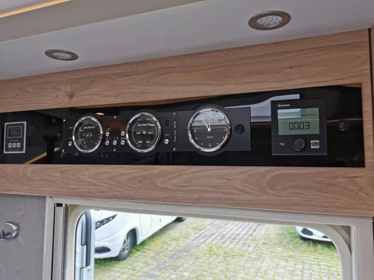 Fahrzeugbild Dethleffs Esprit I 7150-2 EB 180PS Automatik+GT Paket* #17