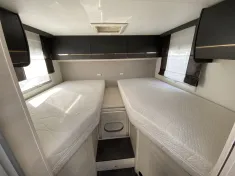 Bild 12 Chausson Teilintegrierte 777GA Titanium Premium VIEL Zubehör!
