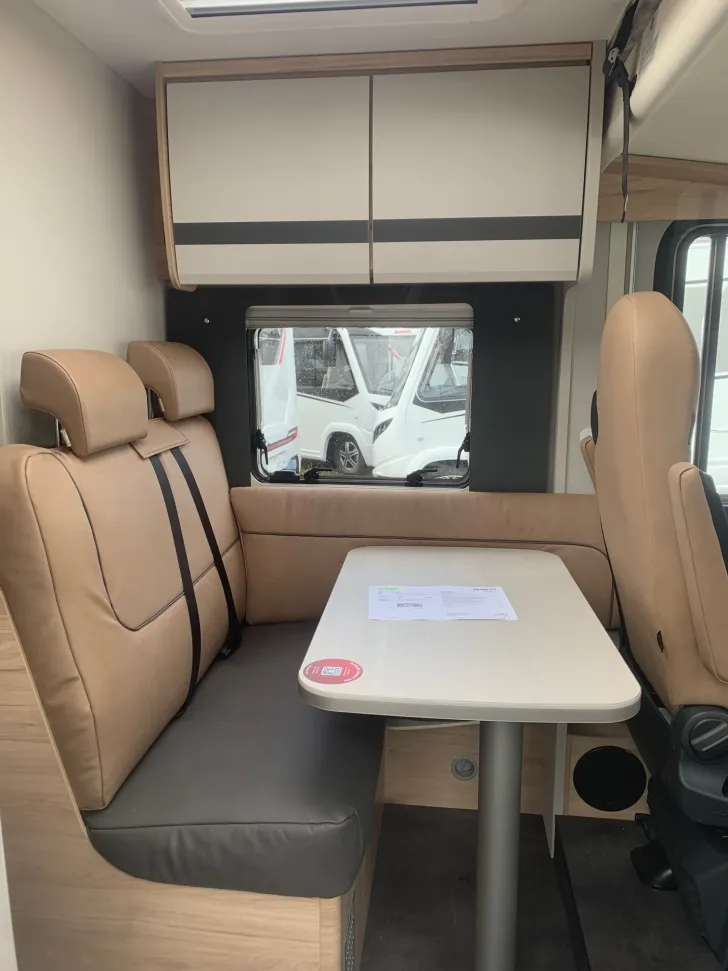 Fahrzeugbild Dethleffs Globebus I 1 Winterpaket Truma+Automatik* #7