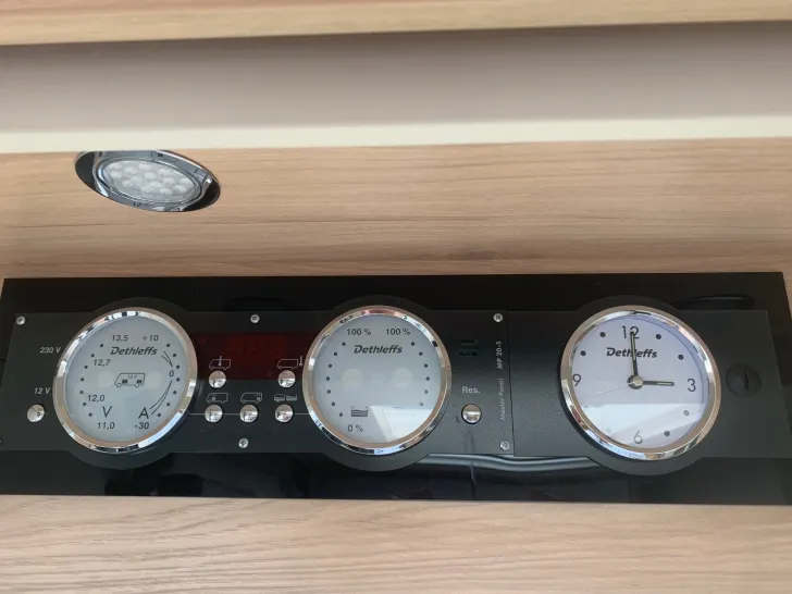 Fahrzeugbild Dethleffs Globebus I 1 Winterpaket Truma+Automatik* #14