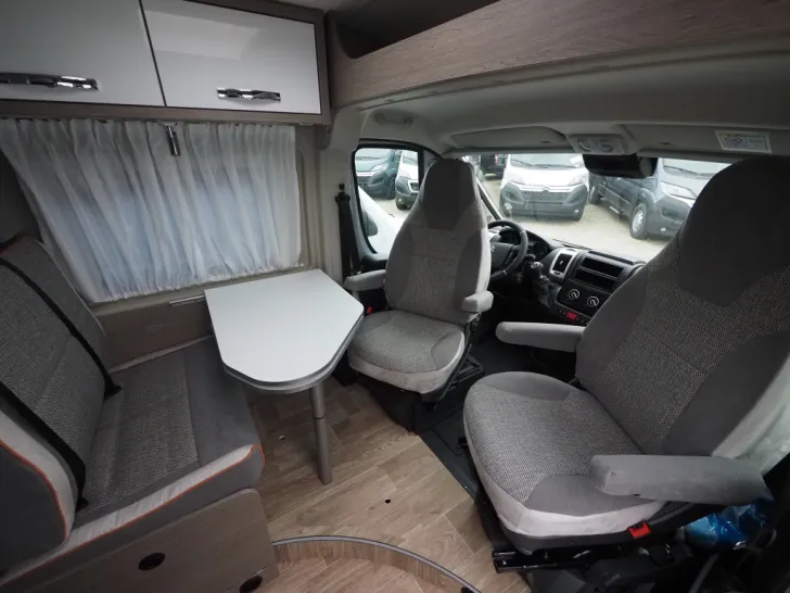 Fahrzeugbild Pössl 2WIN RS Plus, Markise, Isofix, uvm. #4