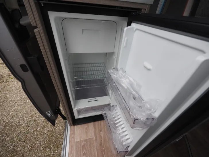 Fahrzeugbild Pössl 2WIN RS Plus, Markise, Isofix, uvm. #8