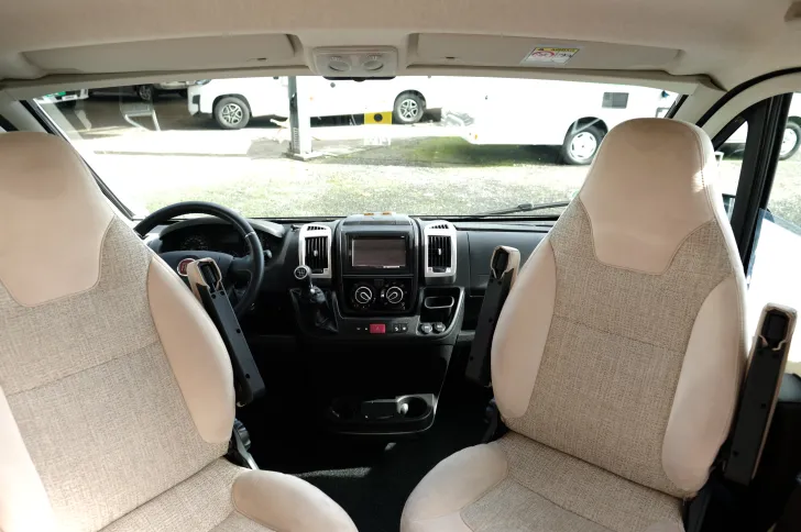 Fahrzeugbild Malibu Van Comfort 640 LE #8