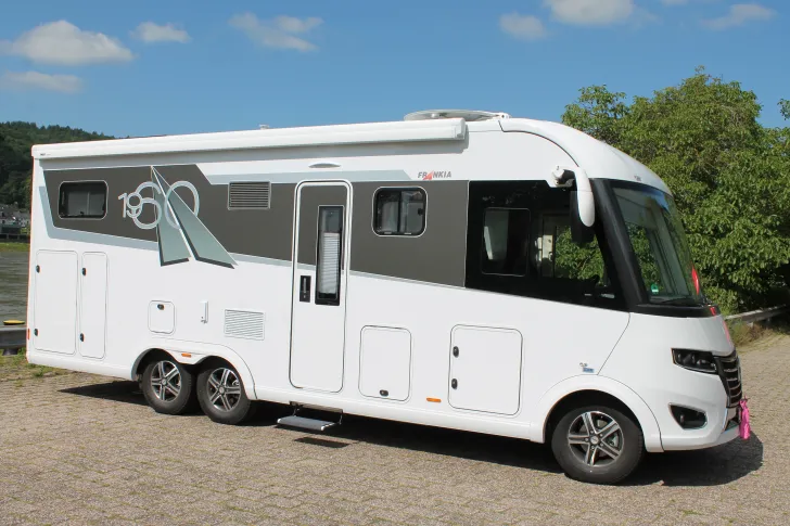 Fahrzeugbild Frankia F-Line 1960 #1