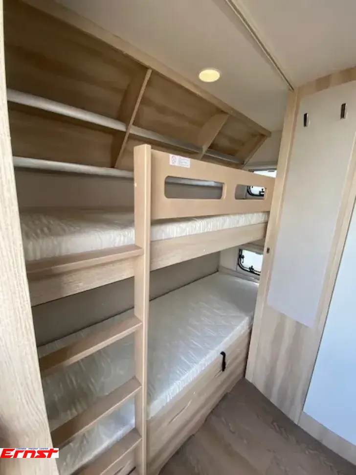 Fahrzeugbild Hobby De Luxe 490 KMF #4