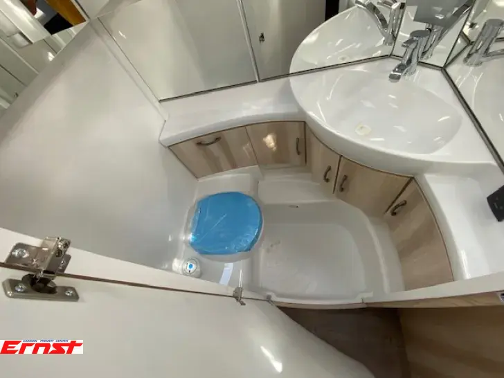 Fahrzeugbild Hobby De Luxe 490 KMF #9